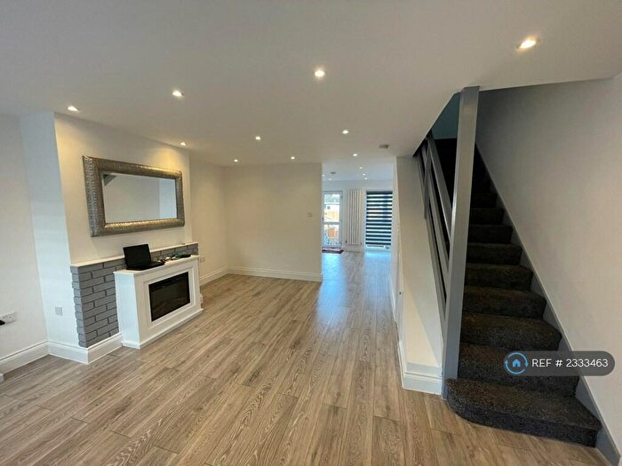 3 Bedroom Terraced House To Rent In Alpine Close, Southampton, SO18