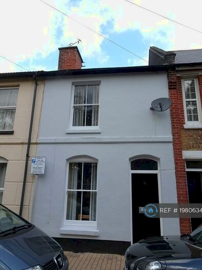 3 Bedroom Terraced House To Rent In Clyde Street, Canterbury, CT1