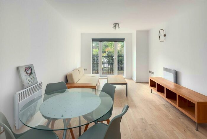 1 Bedroom Flat To Rent In Granite Apartments, Windmill Lane, Stratford, London, E15