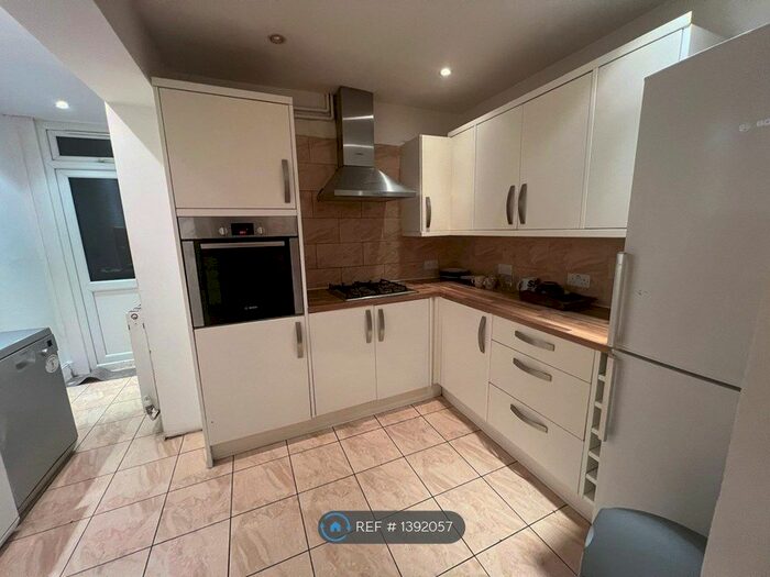 3 Bedroom Terraced House To Rent In Alpha Road, Croydon, CR0