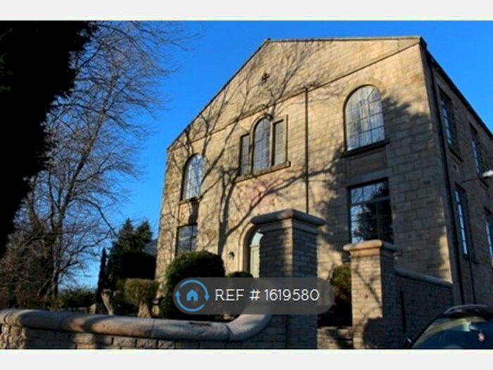 2 Bedroom Flat To Rent In The Old Chapel House, Glossop, SK13