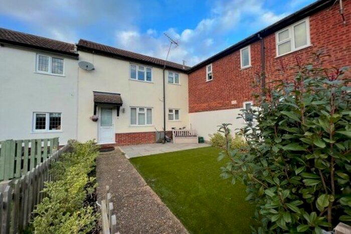 1 Bedroom Property To Rent In Montague Way, Billericay, CM12