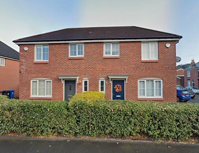 3 Bedroom Semi-Detached House To Rent In Blake Street, Rochdale, Greater Manchester, OL16