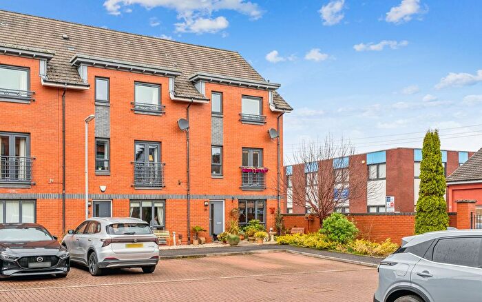 4 Bedroom End Of Terrace House For Sale In Craigend Circus, Anniesland, Glasgow, G13