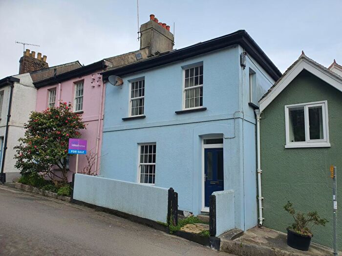 4 Bedroom Semi-Detached Bungalow To Rent In Cawsand, Torpoint, PL10
