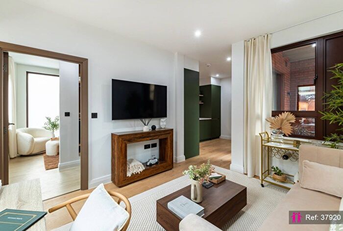 1 Bedroom Terraced House For Sale In Worple Road, London, SW20