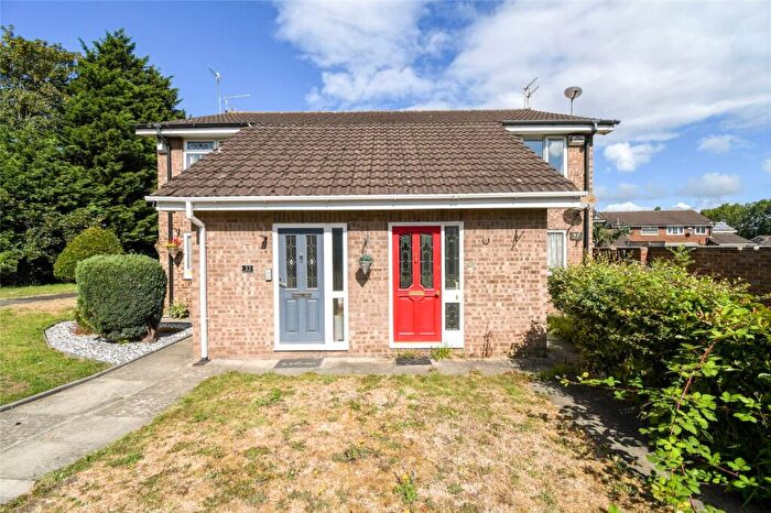 2 Bedroom Flat To Rent In Whitelands Meadow, Wirral, Merseyside, CH49