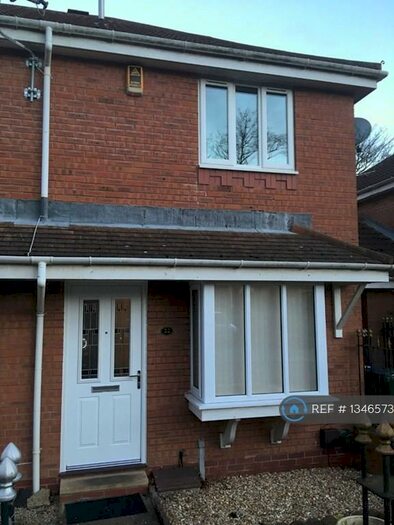 2 Bedroom End Of Terrace House To Rent In Middlewood Park, Newcastle Upon Tyne, NE4