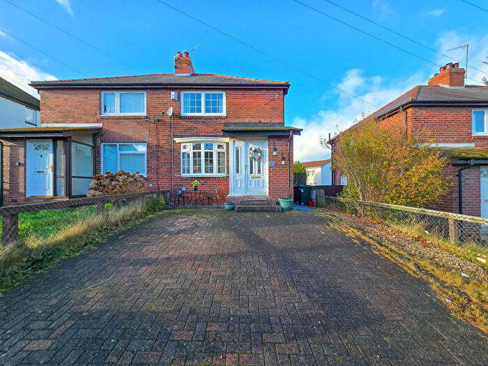 2 Bedroom Semi Detached House For Sale In Heddon View, Blaydon, NE21