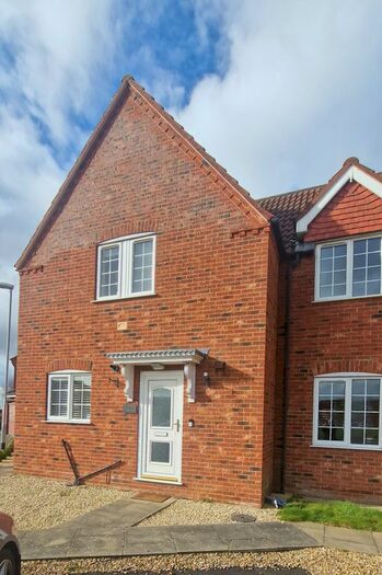 3 Bedroom Semi-Detached House To Rent In Gershwin Lane, Spalding, PE11