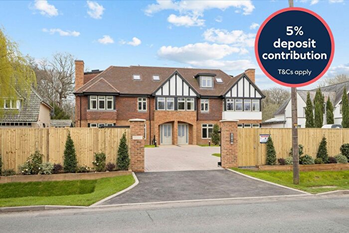 4 Bedroom Town House For Sale In No. Ronmar Place, Oxshott, KT22