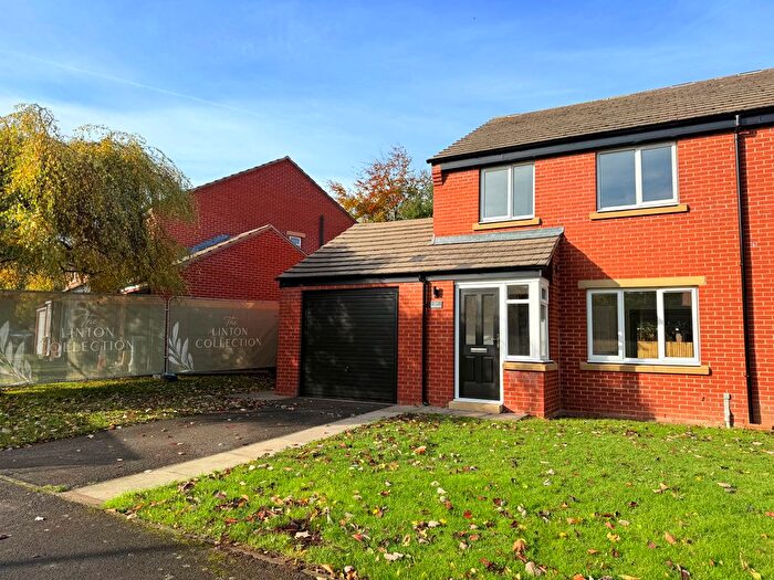 3 Bedroom Property To Rent In White Rose Close, Linton On Ouse, York, YO30