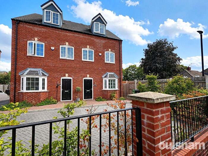 4 Bedroom Semi-Detached House For Sale In Chester Road North, Kidderminster, Worcestershire, DY10