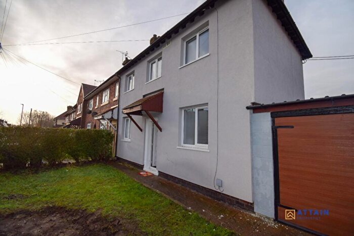 3 Bedroom End Of Terrace House To Rent In Carlyle Street, Sinfin, Derby, DE24