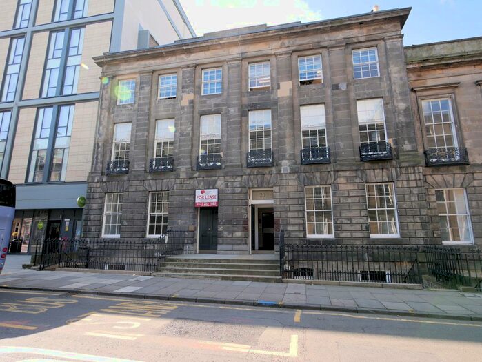 2 Bedroom Flat To Rent In Torphichen Street, Edinburgh, EH3