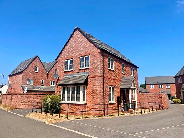 Detached House For Sale In Bennett Drive, Banbury, Oxfordshire, OX16