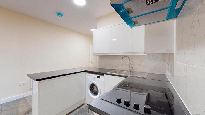 2 Bedroom Flat To Rent In Coronation Road, London, NW10