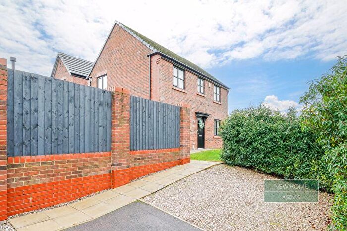 3 Bedroom Detached House For Sale In Green Croft Close, Atherton, Manchester, M46