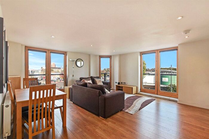 2 Bedroom Flat To Rent In The Grove, Stratford, London, E15