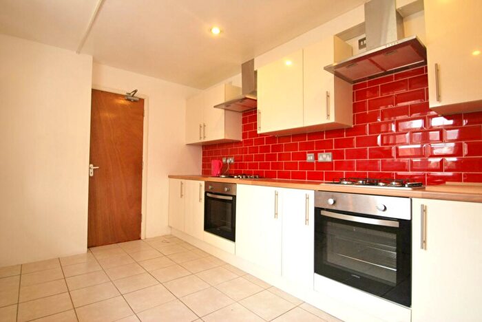 8 Bedroom House To Rent In Woodville Road, Cathays, CF24