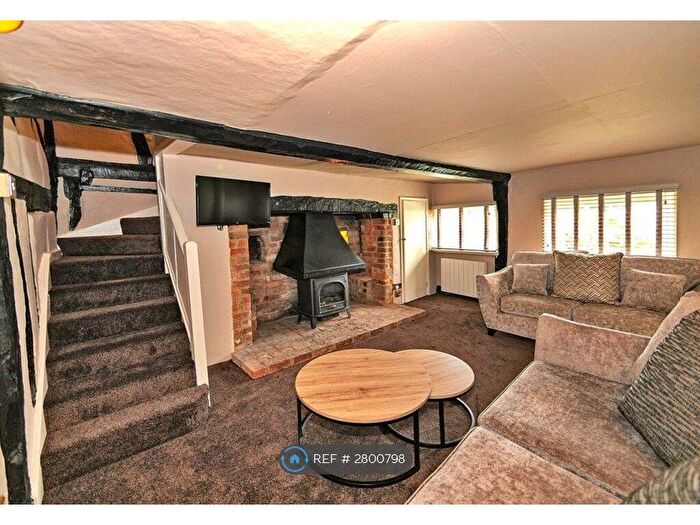 3 Bedroom Semi Detached House To Rent In High Street, Roxton, Bedford, MK44