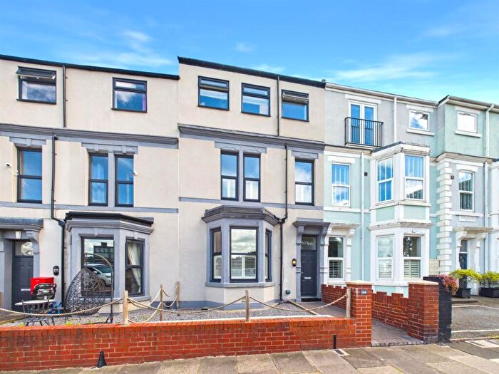 6 Bedroom Terraced House For Sale In Park Avenue, Whitley Bay, NE26