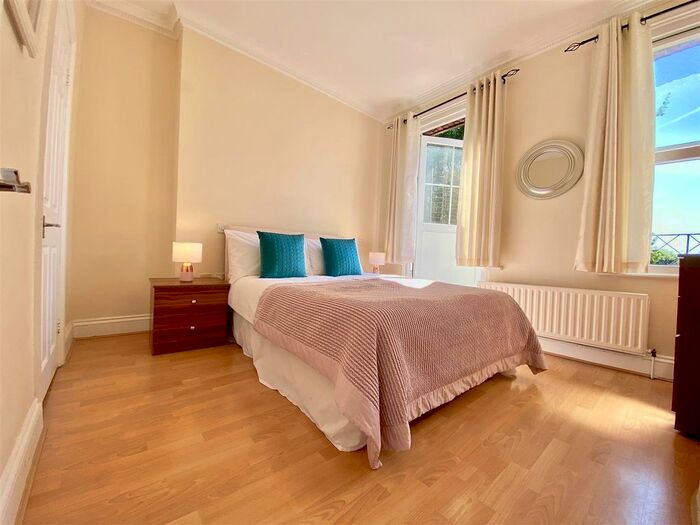 3 Bedroom Flat To Rent In Elgin Avenue, Maida Vale, W9