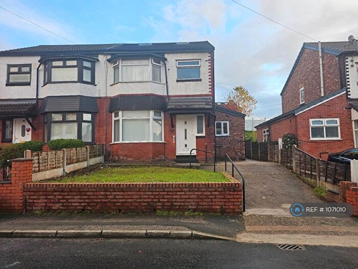 3 Bedroom Semi-Detached House To Rent In Cliffdale Drive, Manchester, M8