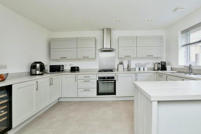 4 Bedroom Detached House For Sale In Clayson Green, Shireoaks, Worksop, S81