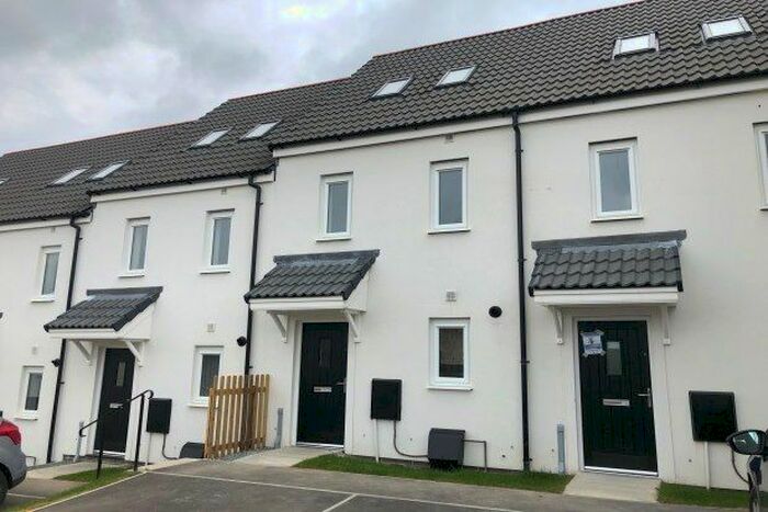 3 Bedroom Property To Rent In Granite Way, Liskeard, PL14