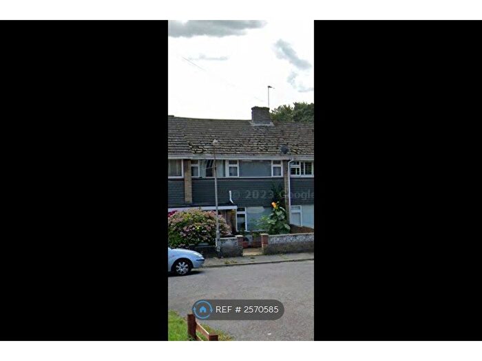 3 Bedroom Terraced House To Rent In Havant Road, Drayton, Portsmouth, PO6