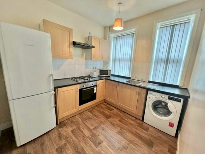 2 Bedroom House To Rent In Vaughan Street, Halifax, HX1