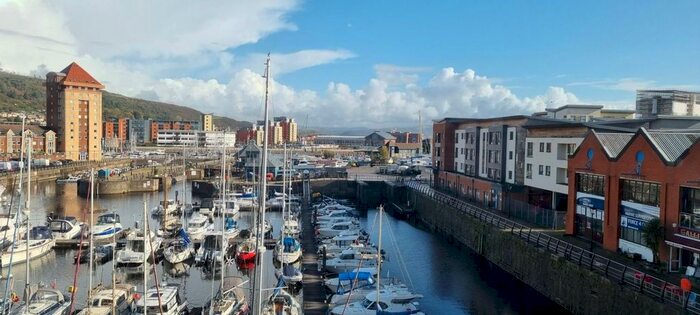 1 Bedroom Flat To Rent In Abernethy Quay, Marina, Swansea, SA1