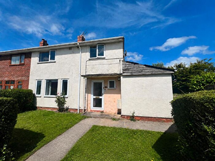 3 Bedroom Semi-Detached House For Sale In Southwood Close, Cinderford, GL14