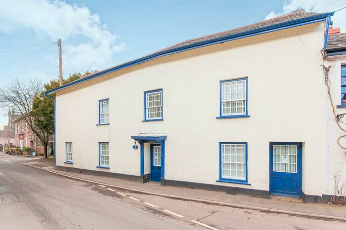 4 Bedroom Semi-Detached House For Sale In North Street, Witheridge, Tiverton, EX16