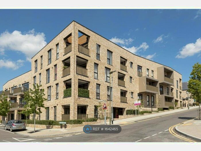 1 Bedroom Flat To Rent In High Barnet, Barnet, EN5