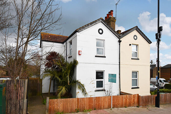 3 Bedroom Semi Detached House For Sale In Honor Oak Park, London, SE23