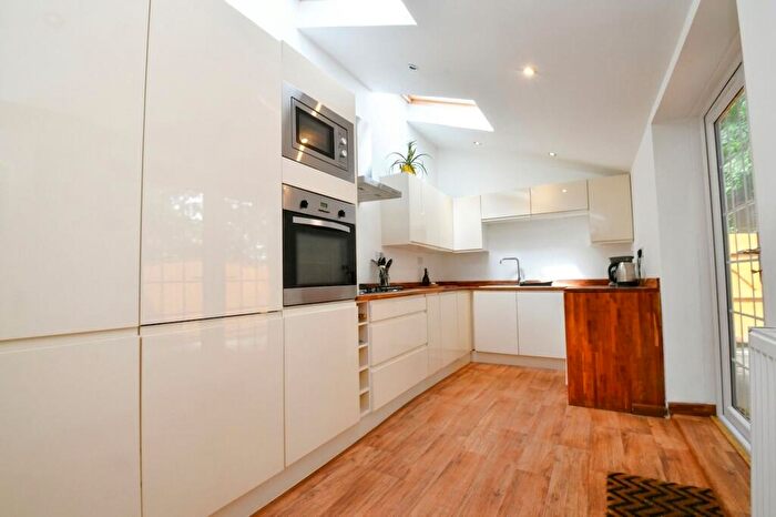 4 Bedroom End Of Terrace House For Sale In Higher Green Lane, Tyldesley, M29