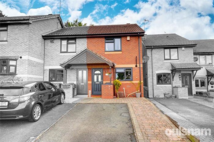 2 Bedroom Terraced House For Sale In Kingfisher Court, Alvechurch, Birmingham, Worcestershire, B48