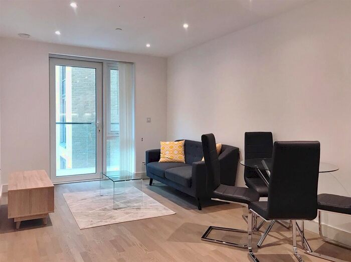 1 Bedroom Flat To Rent In Discovery House, Juniper Drive, Wandsworth, SW18