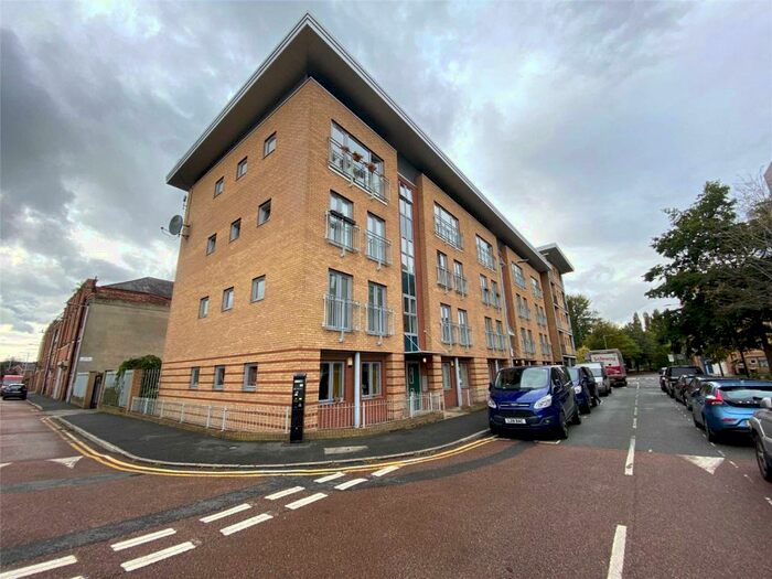 2 Bedroom Apartment To Rent In Ellis St, Hulme, M15