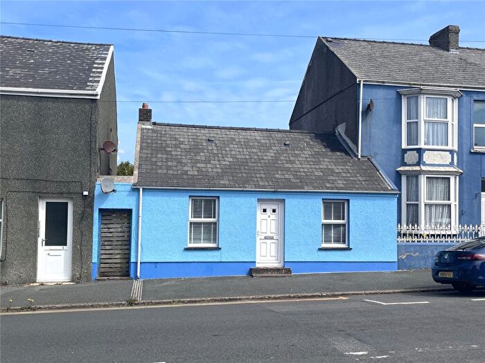 2 Bedroom End Of Terrace House For Sale In High Street, Pembroke Dock, Pembrokeshire, SA72