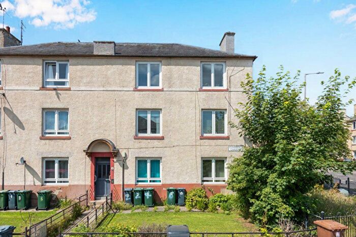 2 Bedroom Flat For Sale In / Clearburn Gardens, Prestonfield, Edinburgh, EH16