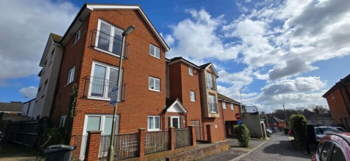 2 Bedroom Flat For Sale In St. James Road, Fleet, GU51