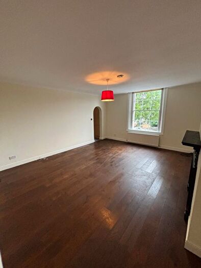 2 Bedroom Flat To Rent In Shooters Hill Road, Blackheath, SE3