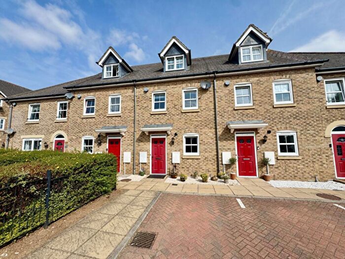 3 Bedroom Town House To Rent In Ashton Gate, Flitwick, Bedford, MK45