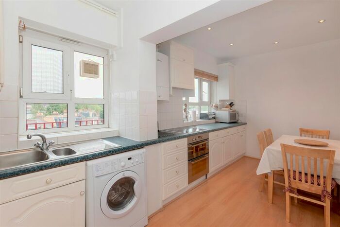 4 Bedroom Flat To Rent In Margravine Road, London, W6
