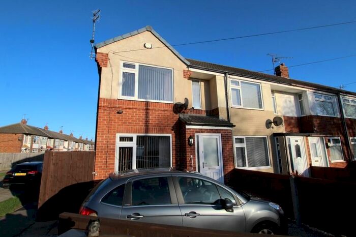 3 Bedroom End Of Terrace House To Rent In Wold Road, Hull HU5