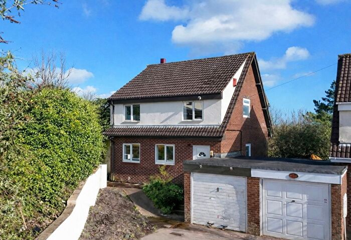 4 Bedroom Detached House For Sale In Warecross Gardens, Kingsteignton, Newton Abbot, TQ12