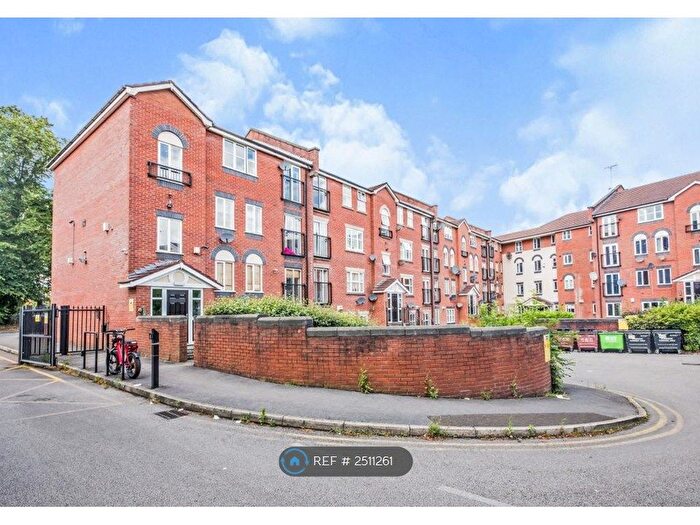 2 Bedroom Flat To Rent In St. Davids Court, Manchester, M8